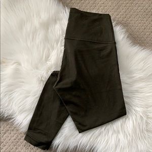 Lululemon olive green Wunder Under Leggings